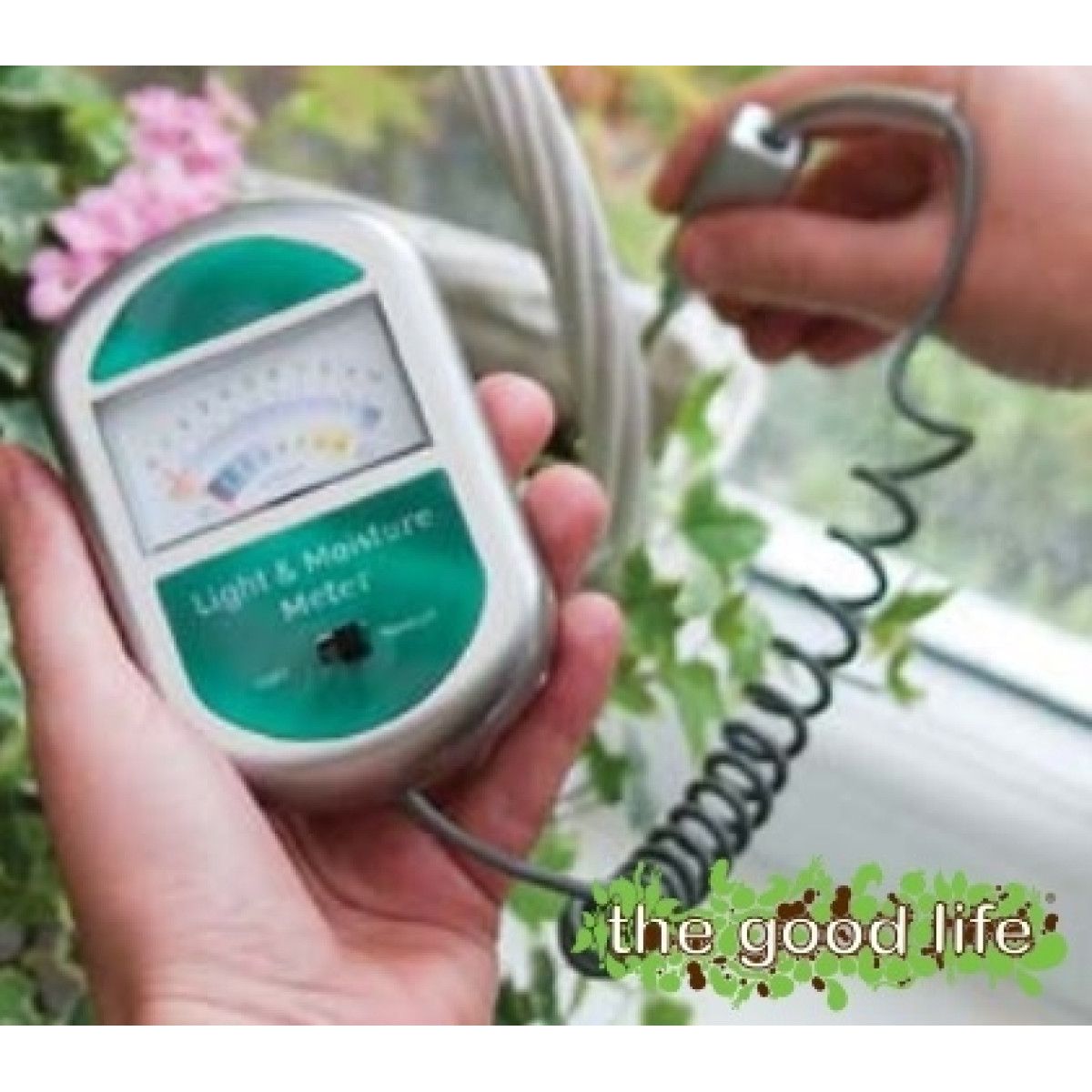 Light & Moisture Meter